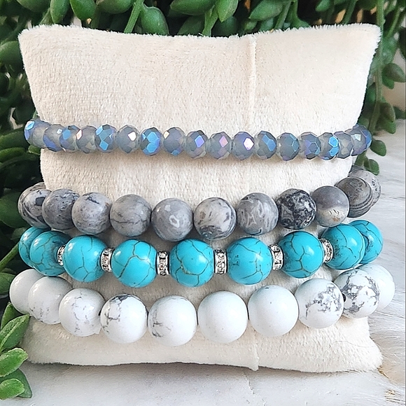 NWT Ryze Natural Stone Geode and Howlite Beaded Staxx Bracelets - Set of 4 - Picture 2 of 8